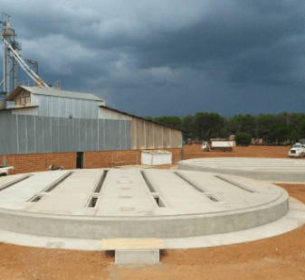 Bases para silos usados com capacidade de 150 mil/sc de armazenamento.